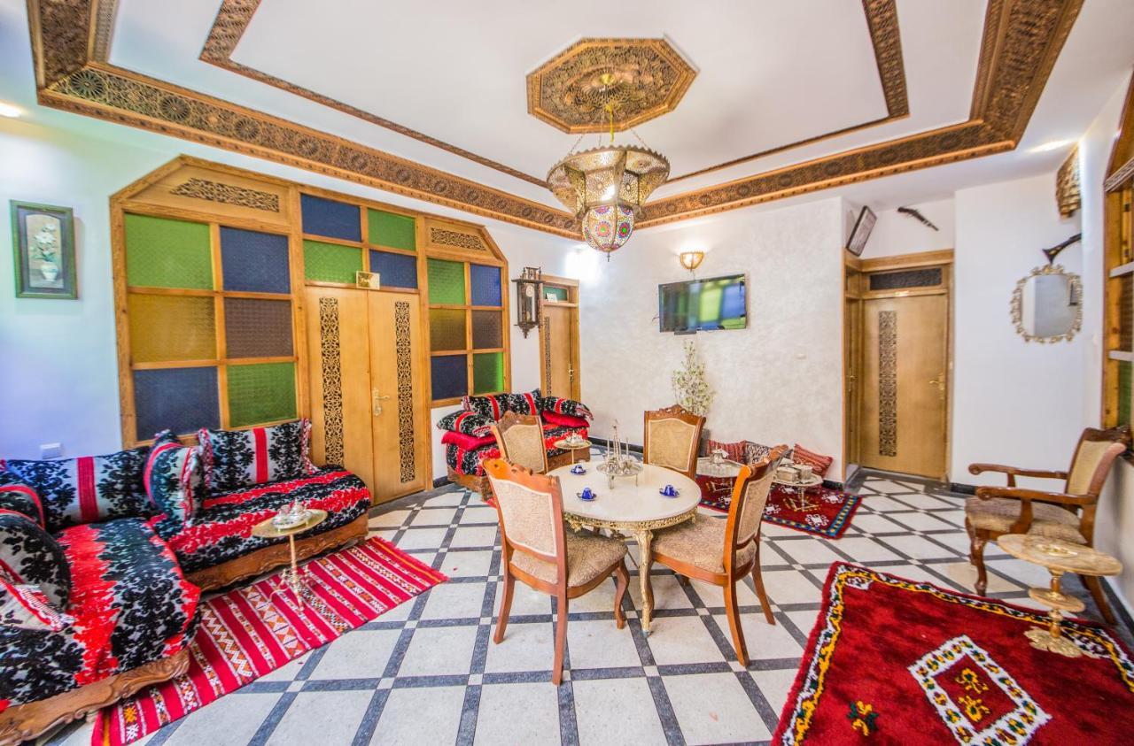 Riad Mahrez Fez